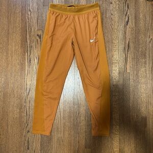 Nike Dri-FIT Athletic Joggers / Pants – Small